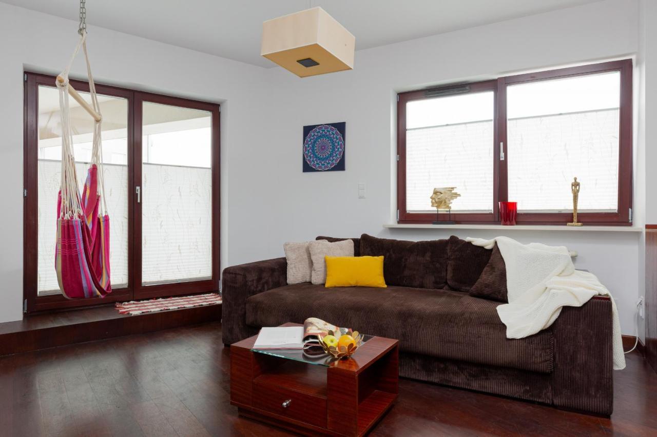 Spacious Suite With A Hammock And Terrace By Renters Prestige Varsovia Exterior foto